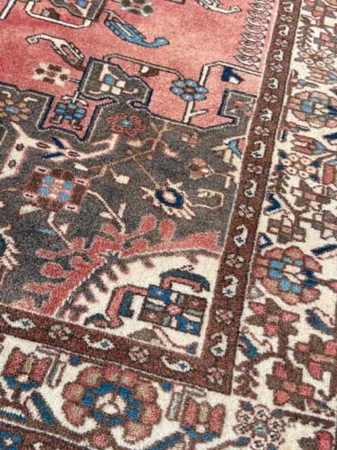Handknotted Tafrish, Iran Persian Rug