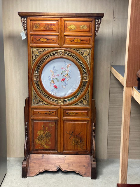 Gorgeous Freestanding Antique Chinese Vintage Wall Panel