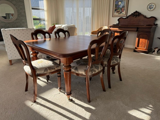 Stunning Antique Mahogany 8 seater Crank Dining Table on Castors & 6 Balloon Back Chairs