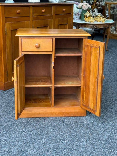 Willetts Cabinet