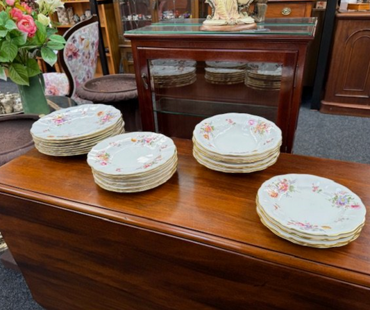 Vintage Royal Crown Derby Posies 30 Piece Dinner Set