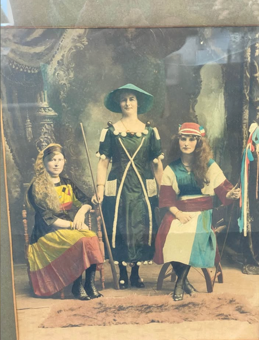 Vintage American Film Colourisation in Oak Frame