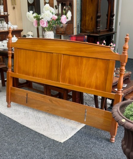 Queen size Rimu Headboard in pretty good condition overall