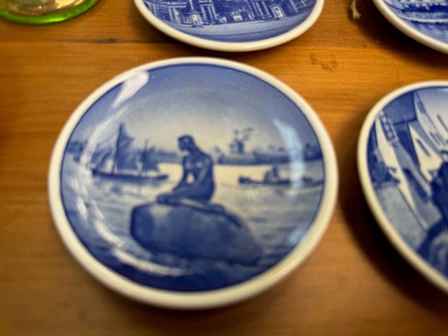 4x small Royal Copenhagen Plates