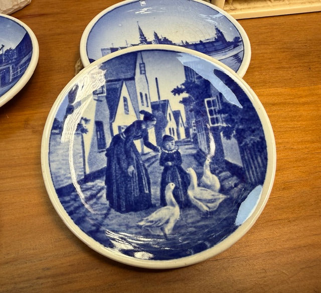 4x small Royal Copenhagen Plates